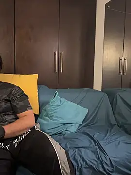 Snapshot of EmilyAndAndrew chatting on 02/20/26, 03:58 EmilyAndAndrew online show from 02/20/26, 03:58