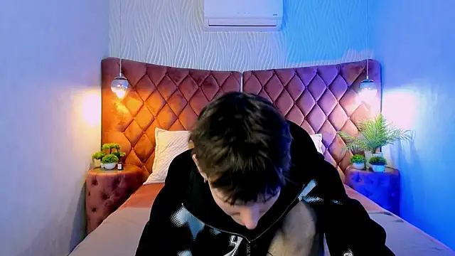 Snapshot of PackBev chatting on 02/13/26, 07:54 PackBev online show from 02/13/26, 07:54