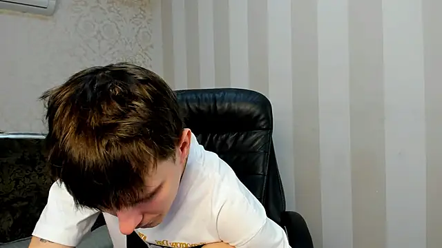 Snapshot of PackBev chatting on 02/26/26, 07:57 PackBev online show from 02/26/26, 07:57