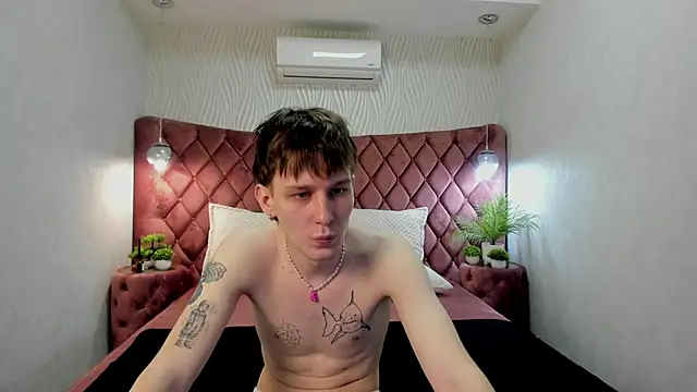 Snapshot of PackBev chatting on 02/28/26, 08:10 PackBev online show from 02/28/26, 08:10