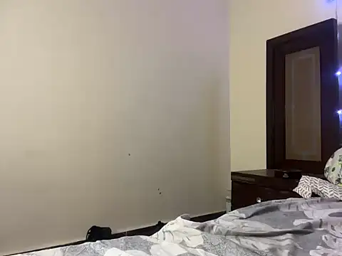 Hersheykaur online show from 04/16/26, 09:39