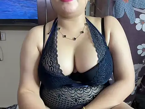 Hersheykaur online show from 05/31/26, 06:42