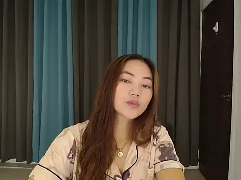 babydenxx69 online show from 02/05/26, 11:04