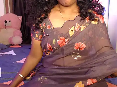 Snapshot of VixenNandhu chatting on 02/06/26, 05:27 VixenNandhu online show from 02/06/26, 05:27