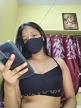 Naina-hott online show from 06/05/26, 05:51