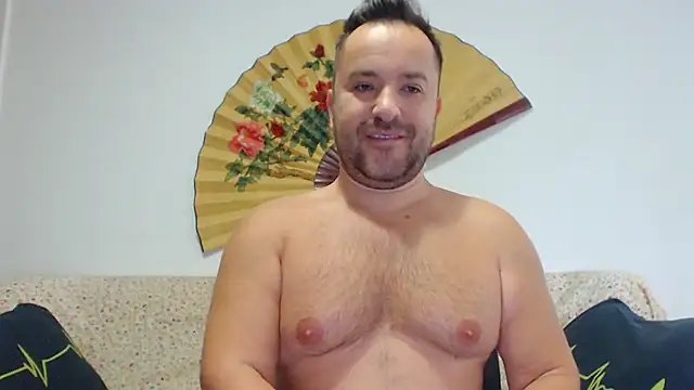 Snapshot of Hairy9inch chatting on 06/22/26, 06:43 Hairy9inch online show from 06/22/26, 06:43