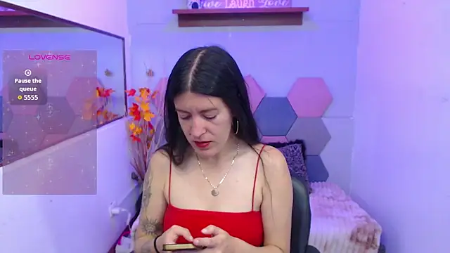 HannaOwen  online show from 03/13/26, 01:51