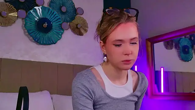 Beckie White online show from 03/01/26, 08:55