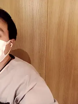 shizuku-kun211 online show from 02/15/26, 07:10