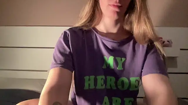 petiteetoile online show from 03/18/26, 10:13