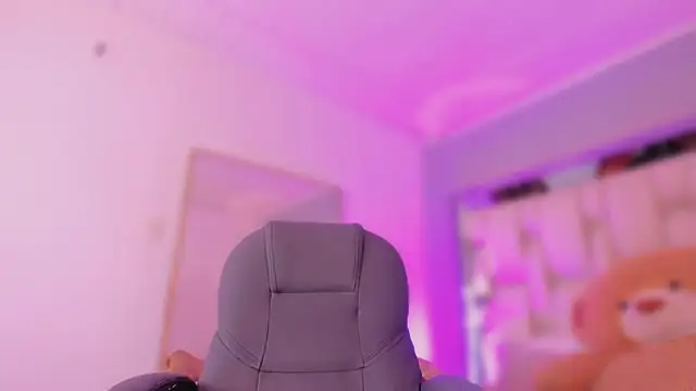 AishaKassandra online show from 04/16/26, 12:06