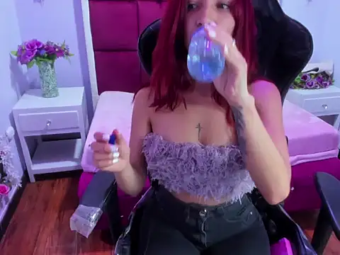 Snapshot of NinaaDark chatting on 03/02/26, 06:37 NinaaDark online show from 03/02/26, 06:37