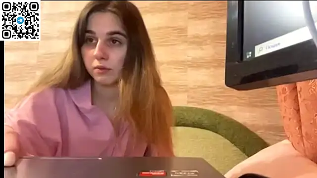 LovelySilk 63 online show from 03/04/26, 07:53