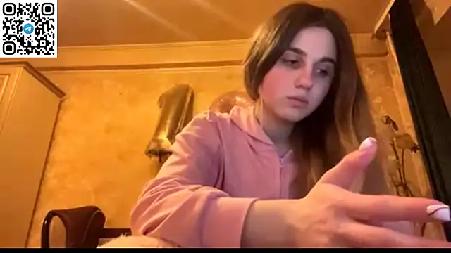 LovelySilk 63 online show from 04/11/26, 06:23