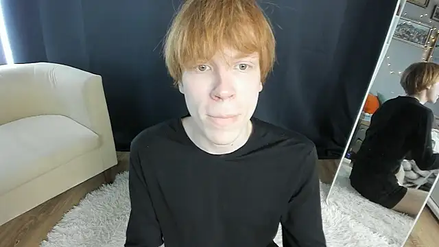 Snapshot of CalmFever chatting on 04/15/26, 08:31 CalmFever online show from 04/15/26, 08:31