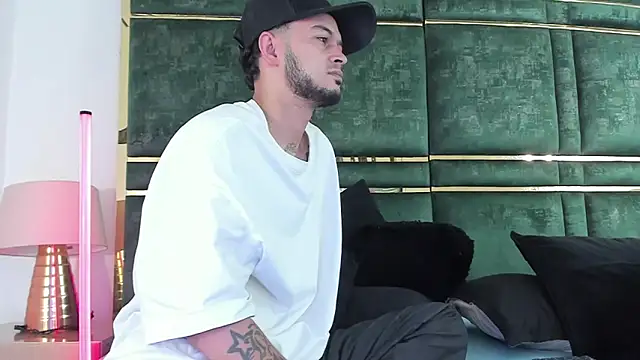 GaelyCoral online show from 02/25/26, 11:31