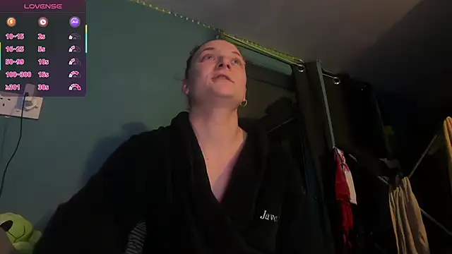 Snapshot of JadeAlexis403 chatting on 02/08/26, 09:29 JadeAlexis403 online show from 02/08/26, 09:29