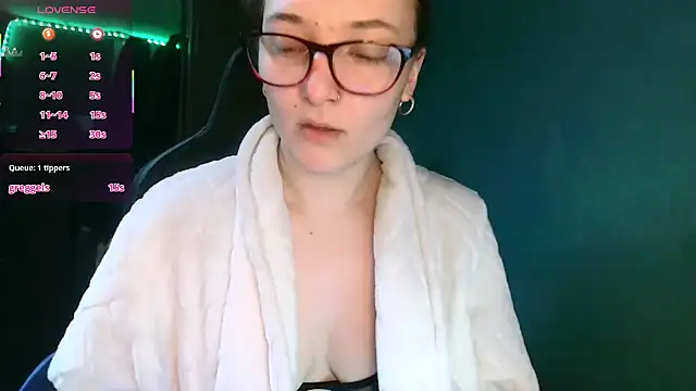 Snapshot of JadeAlexis403 chatting on 02/20/26, 07:43 JadeAlexis403 online show from 02/20/26, 07:43