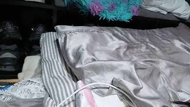 JadeAlexis403 online show from 06/28/26, 07:25