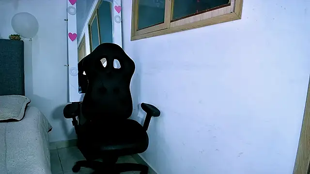 Sharlott 3 online show from 03/11/26, 12:33