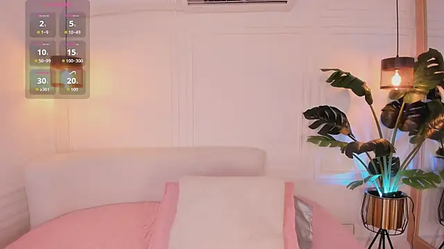 Nicole Whittee online show from 04/06/26, 09:38