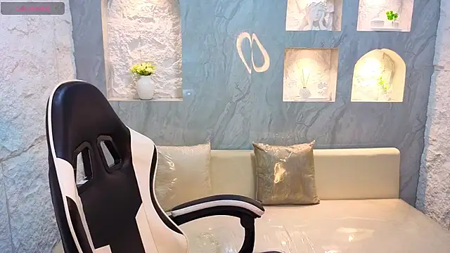 Catalina Tx  online show from 02/10/26, 02:43