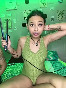 Snapshot of its_hada_ chatting on 04/02/26, 03:59 its hada online show from 04/02/26, 03:59