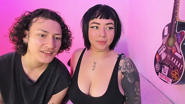 Snapshot of Aria_x_Orien_ chatting on 02/13/26, 04:36 Aria x Orien online show from 02/13/26, 04:36