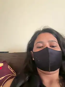 raavigirl online show from 03/21/26, 02:49