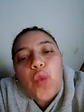 MajoArias online show from 05/02/26, 04:39