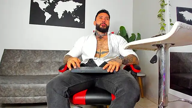 Alessrose online show from 02/11/26, 07:41