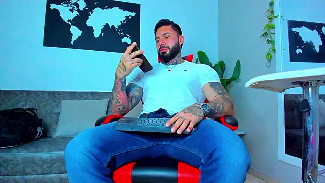 Alessrose online show from 03/18/26, 08:01