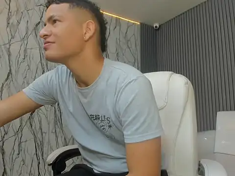 Snapshot of jack_millerx chatting on 02/19/26, 01:07 jack millerx online show from 02/19/26, 01:07