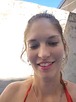 Snapshot of Serafina- chatting on 02/08/26, 06:33 Serafina- online show from 02/08/26, 06:33