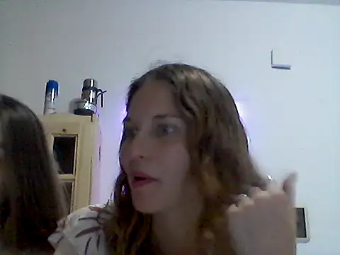 Snapshot of Serafina- chatting on 02/13/26, 12:17 Serafina- online show from 02/13/26, 12:17