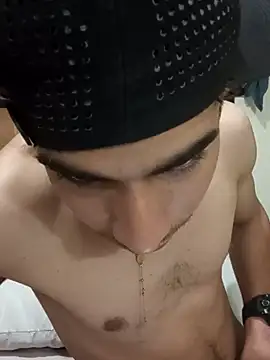 Snapshot of baby_22cm chatting on 02/10/26, 03:43 baby 22cm online show from 02/10/26, 03:43