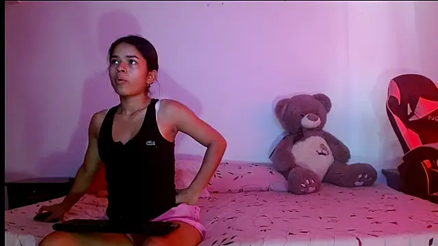 karolsweetvagi online show from 04/05/26, 05:32