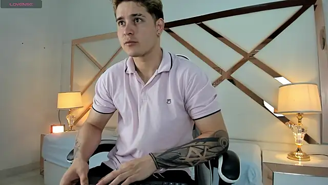 rayan linxx online show from 03/21/26, 08:01