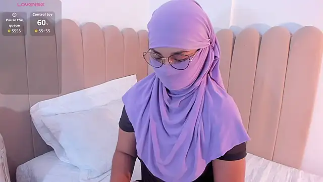 Snapshot of _amisha chatting on 03/09/26, 11:25 amisha online show from 03/09/26, 11:25