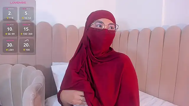 Snapshot of _amisha chatting on 03/11/26, 11:38 amisha online show from 03/11/26, 11:38