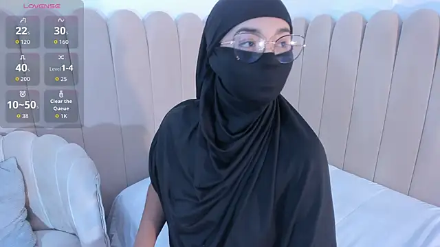 Snapshot of _amisha chatting on 03/31/26, 11:21 amisha online show from 03/31/26, 11:21