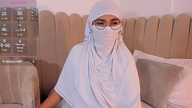 Snapshot of _amisha chatting on 04/16/26, 11:44 amisha online show from 04/16/26, 11:44