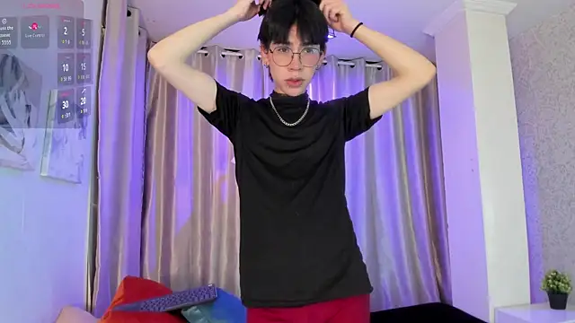 Demian Hush online show from 04/08/26, 03:06