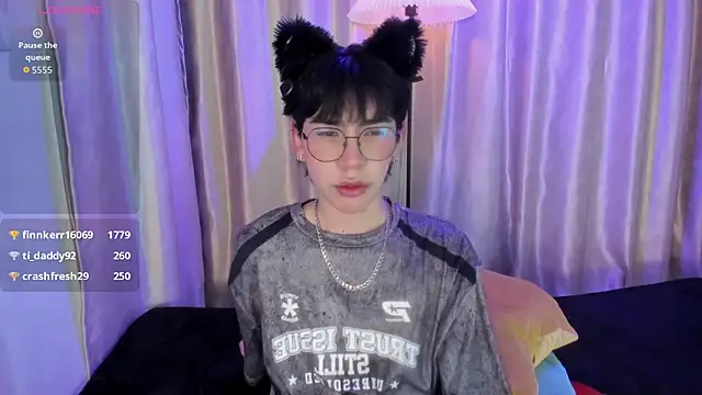 Demian Hush online show from 04/11/26, 03:11