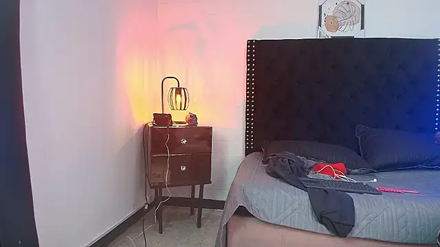 Snapshot of Axell_Kussh chatting on 02/20/26, 12:05 Axell Kussh online show from 02/20/26, 12:05