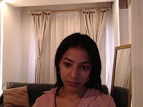 Scarleet miaa online show from 05/04/26, 09:22