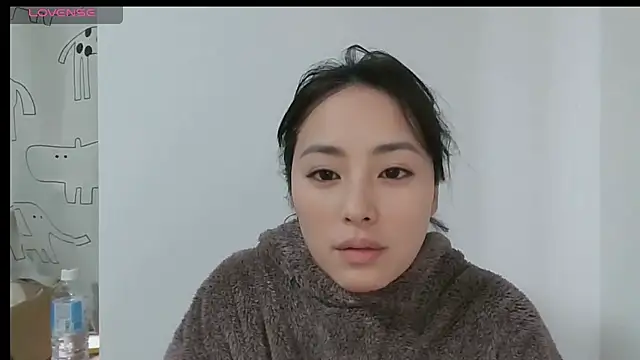 yuri-japan online show from 02/14/26, 12:40