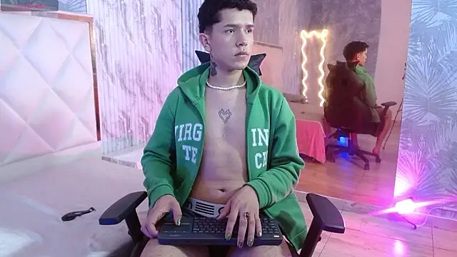 estefan tay online show from 02/09/26, 07:18