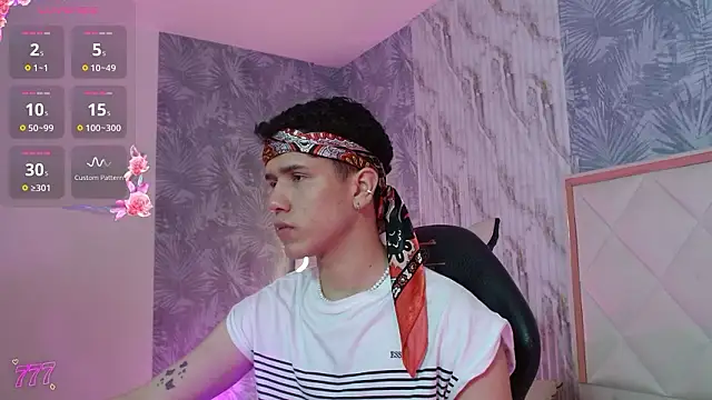 estefan tay online show from 02/16/26, 07:21