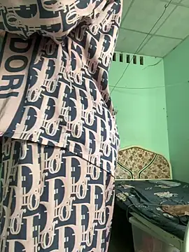 Snapshot of Lewd_couple chatting on 02/27/26, 02:55 Lewd couple online show from 02/27/26, 02:55